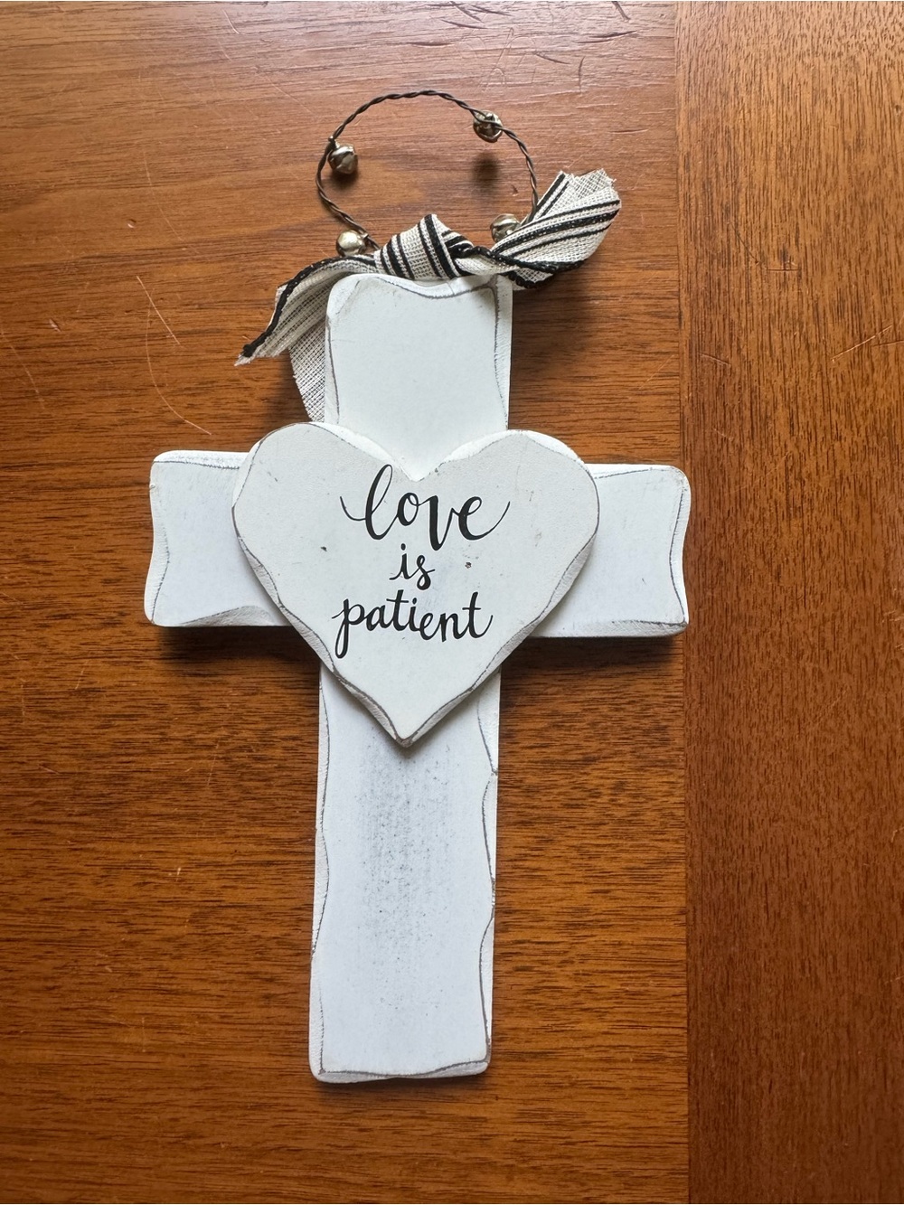 White 'Love is Patient' Heart Cross Wall Decor